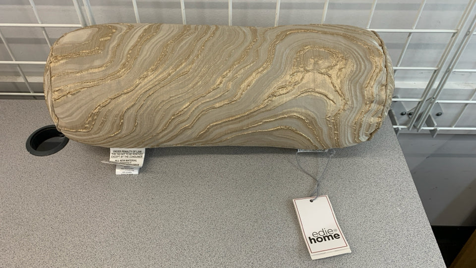 NWT EDIE HOME BEIGE SWIRL PILLOW.