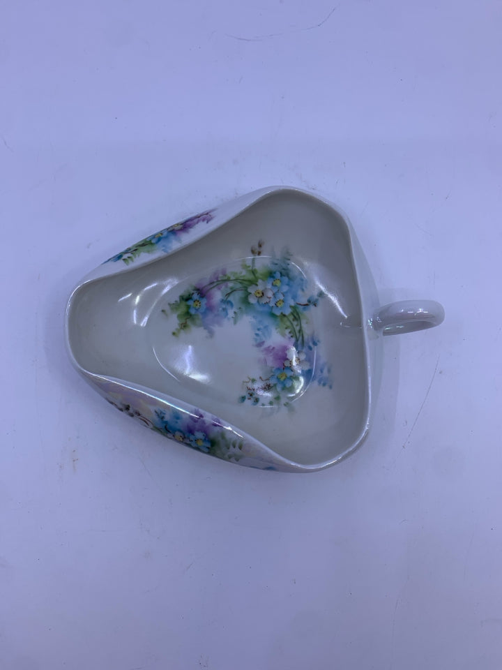 ROYAL AUSTRALIA OPAL/BLUE FLOWERS CANDLE HOLDER.
