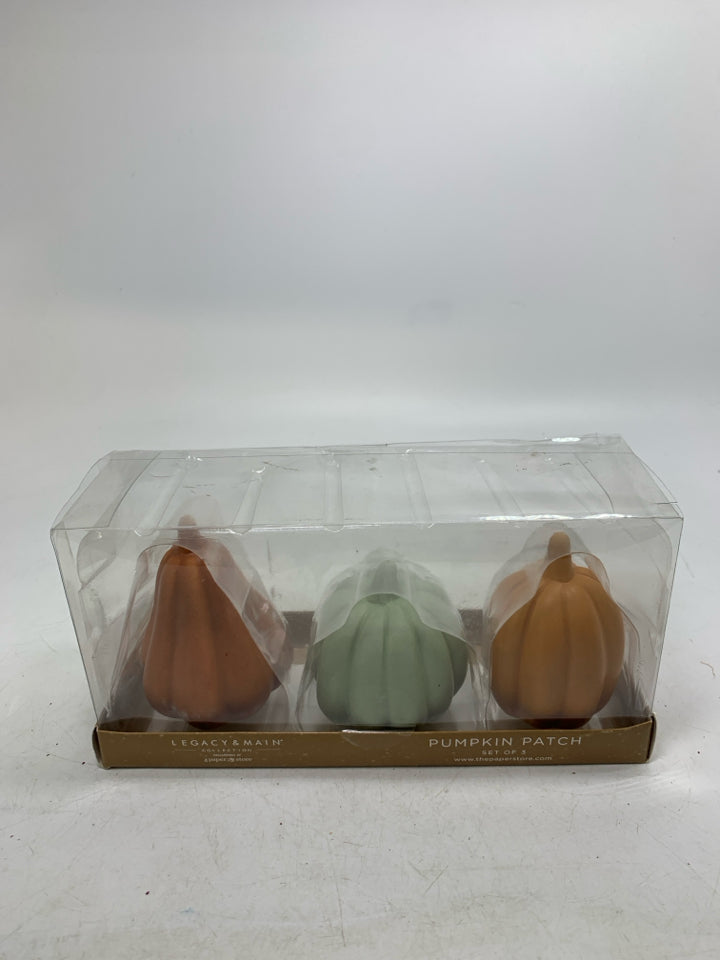NIP 3 ASSORTED PUMPKIN DECOR LEGACY & MAIN.