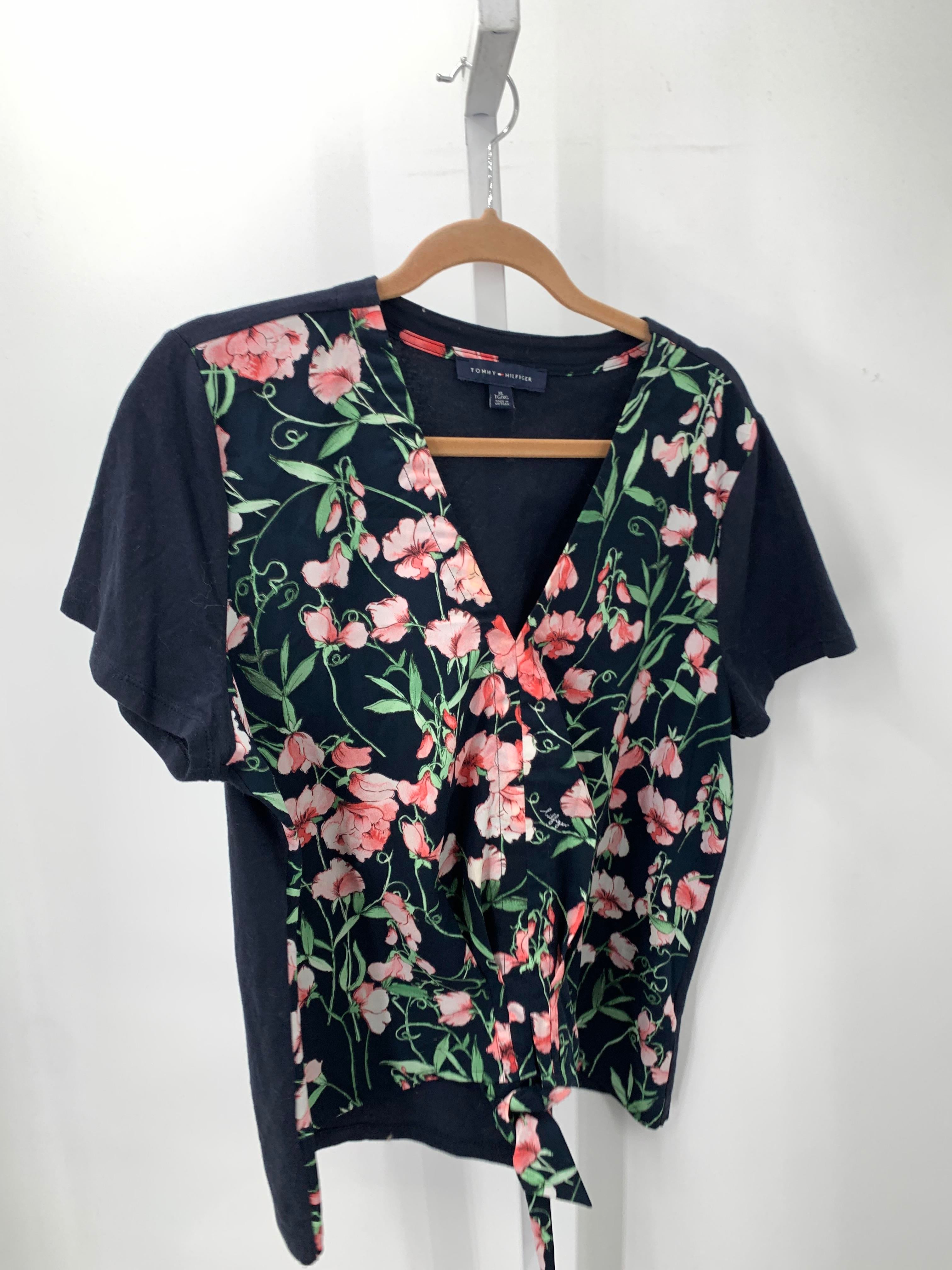 Tommy Hilfiger Size Extra Large Misses Short Sleeve Shirt