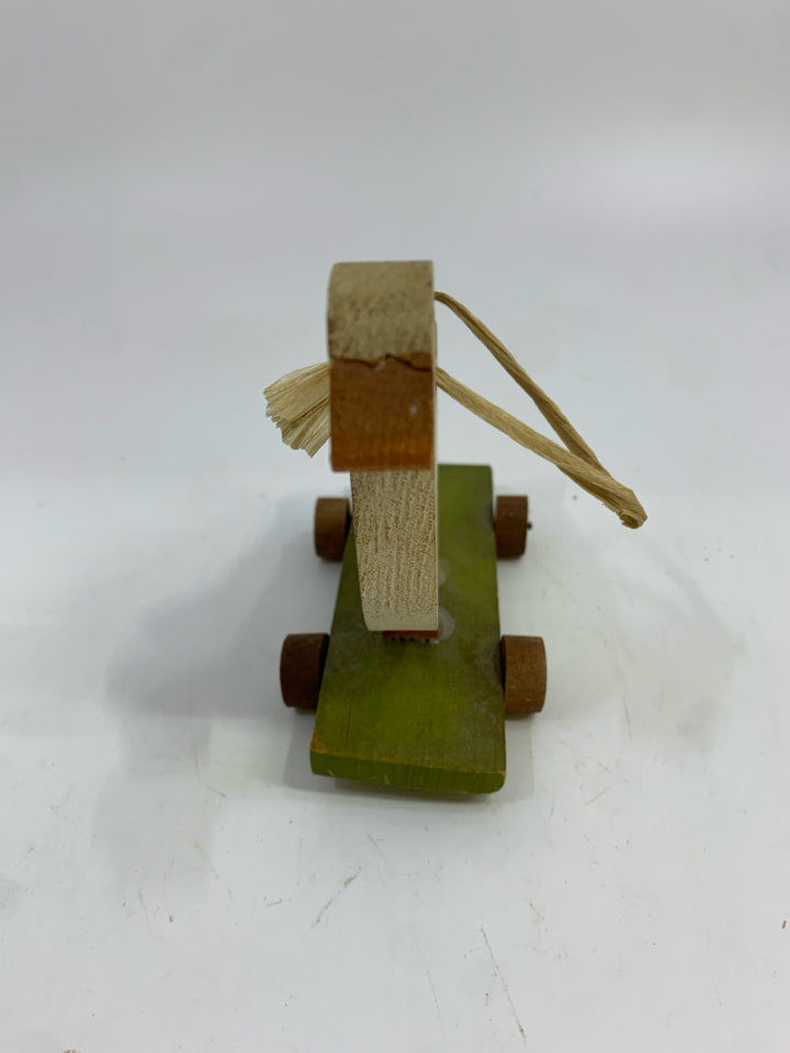 VTG WOODEN GOOSE ON WHEELS.