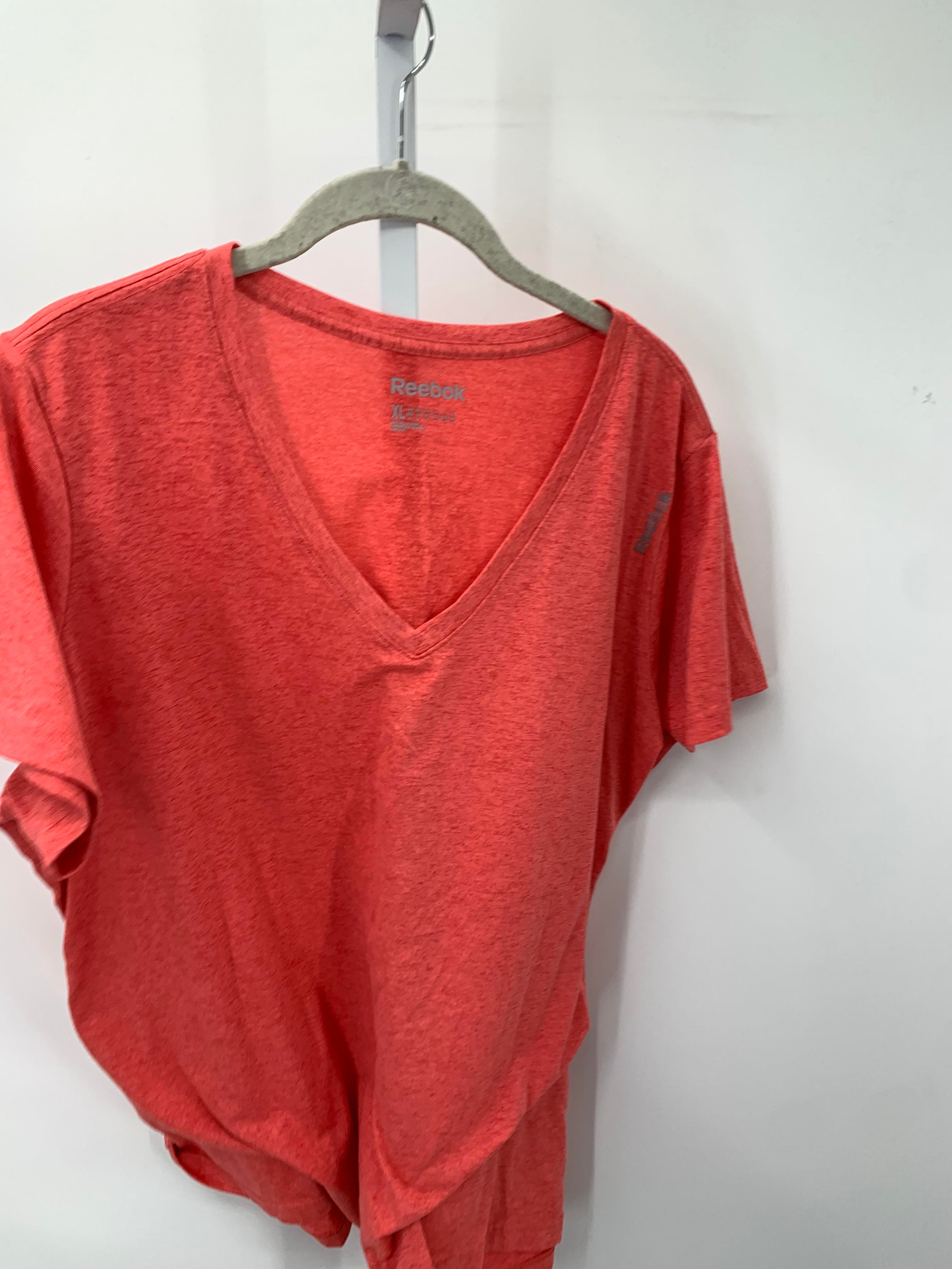 Reebok Size Extra Large Misses Short Sleeve Shirt