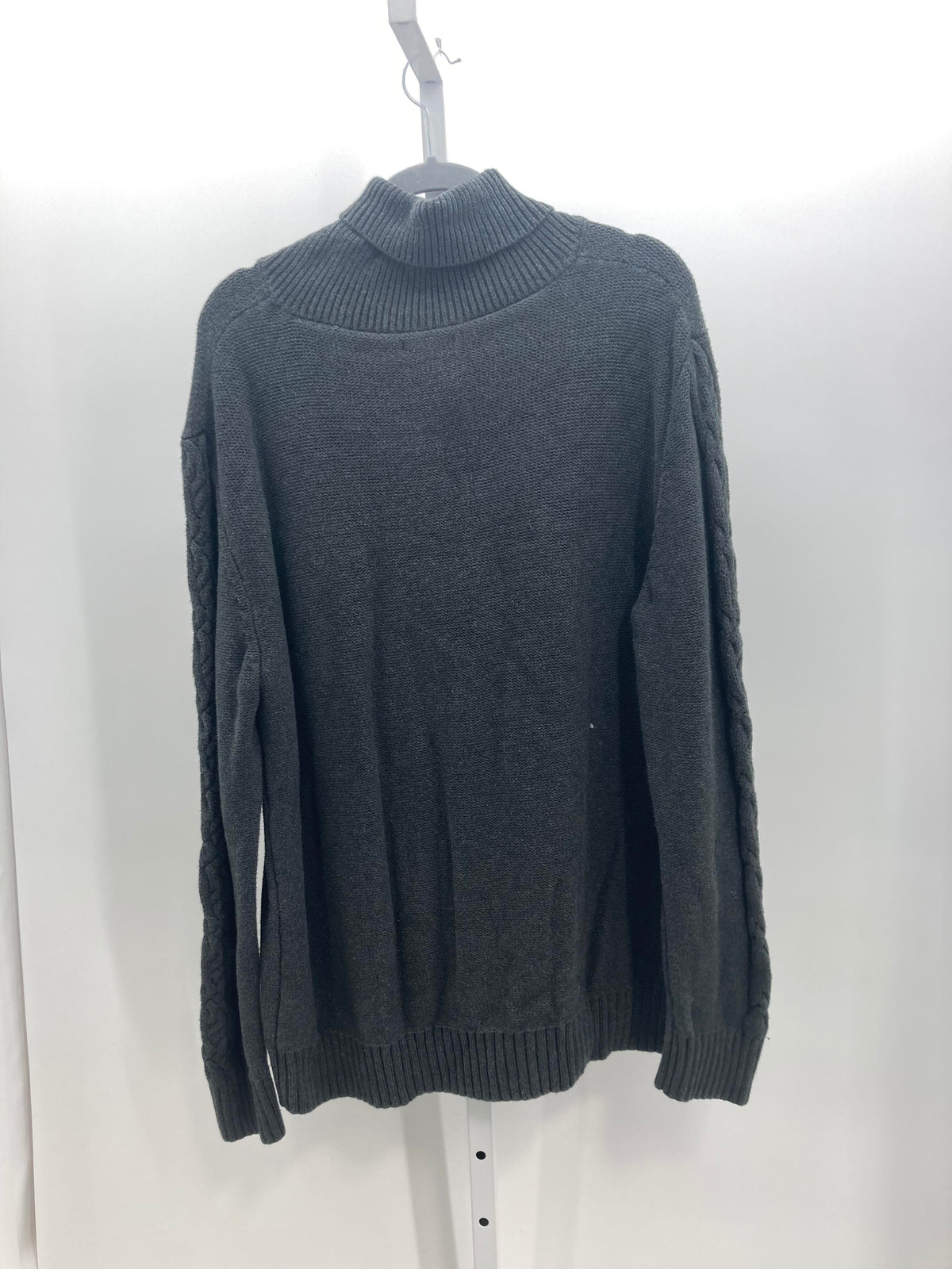 CABLED SWEATER