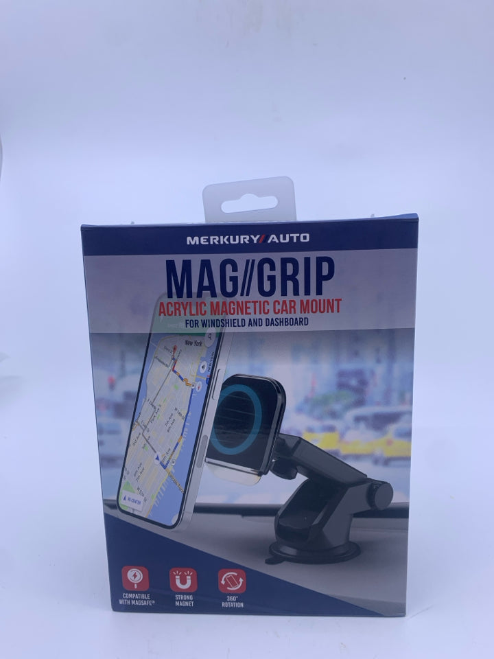 NIB MAG/GRIP CAR MOUNT.