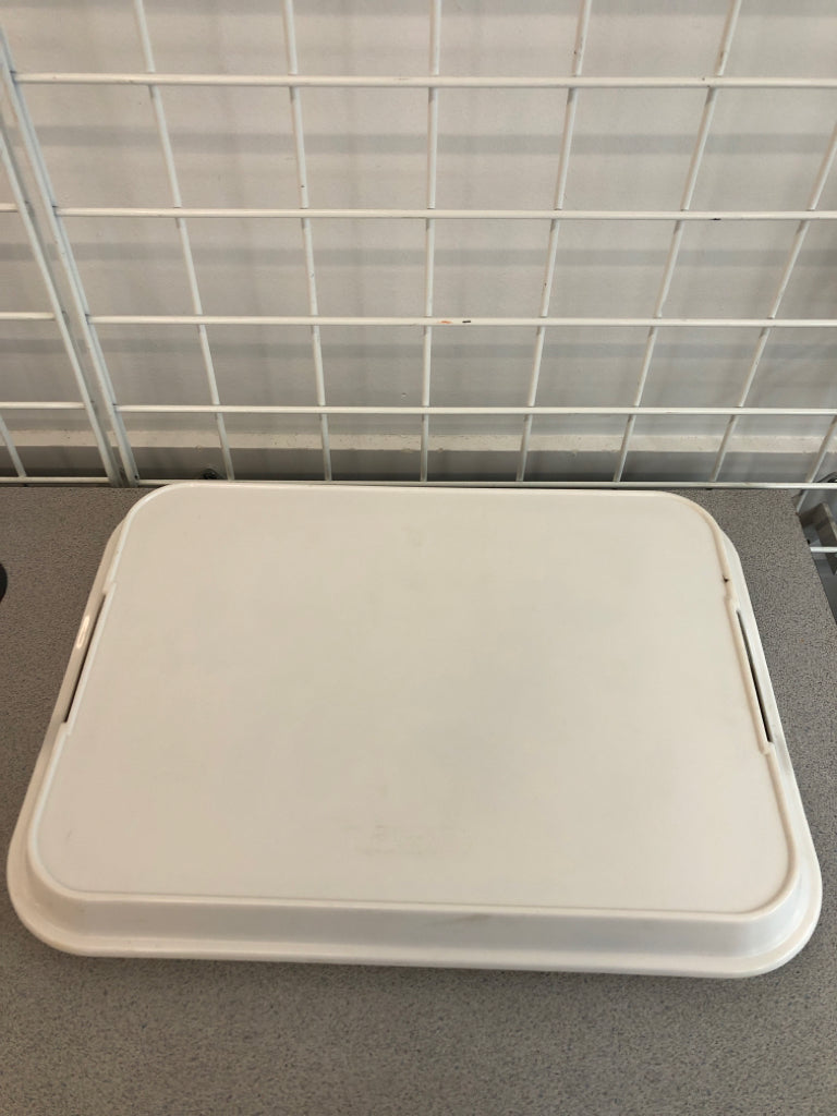 SHRUBBY PEONY PORTMEIRION PLASTIC TRAY .