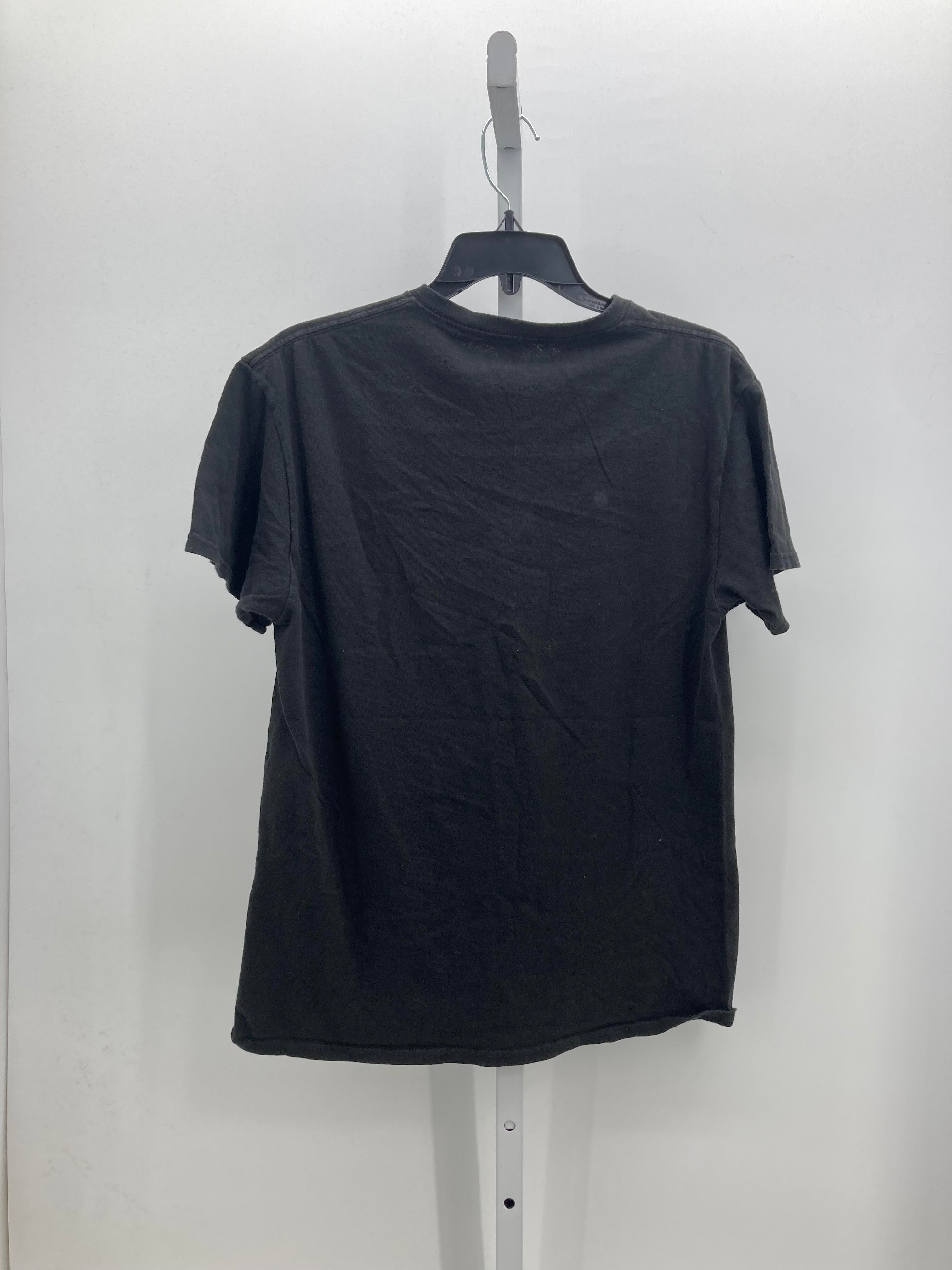GRAPHIC KNIT TEE.