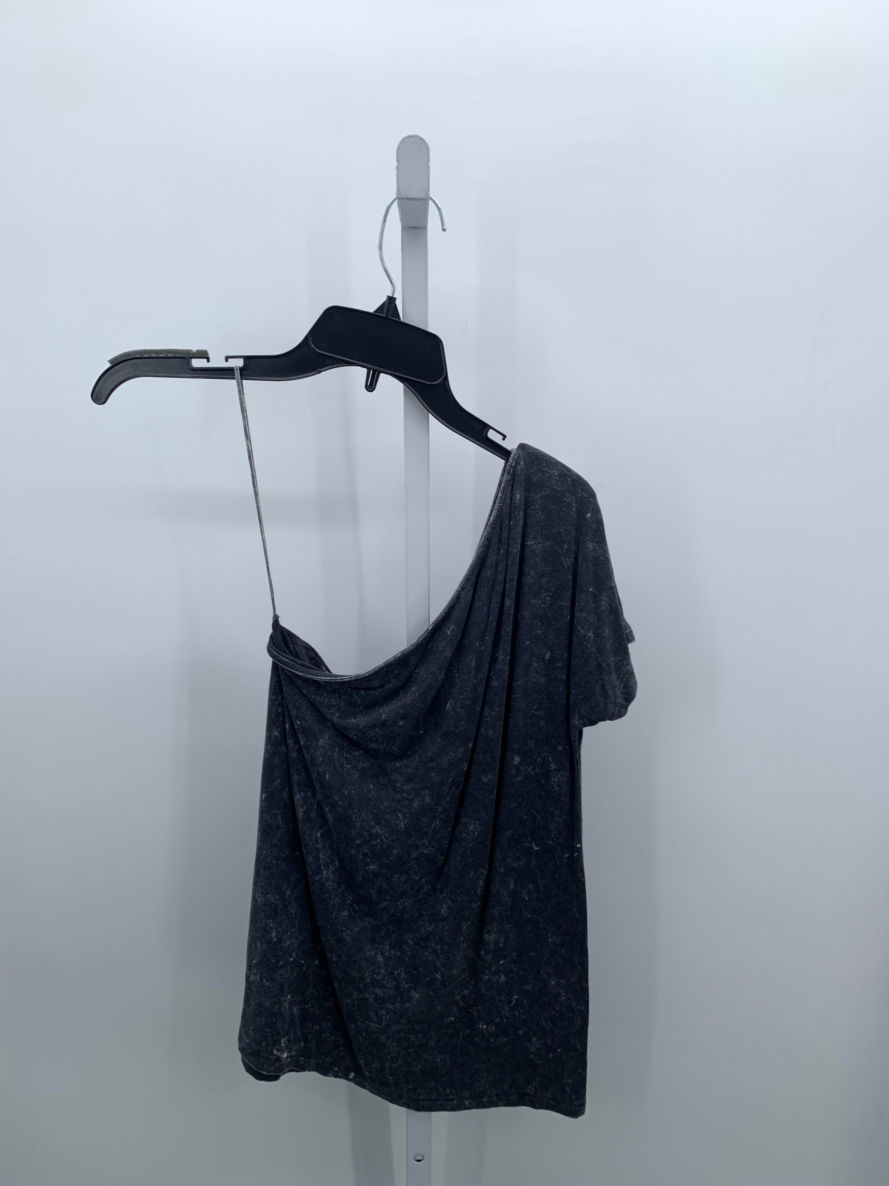 Aero Size X Small Juniors Short Sleeve Shirt