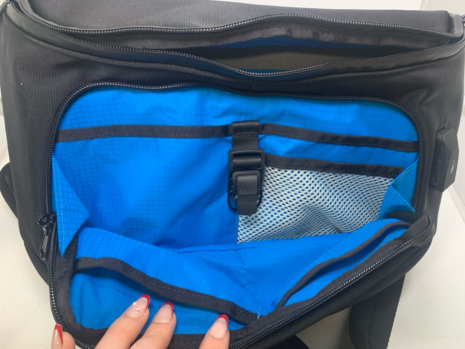 Alpaka Bravo Sling Max V2 Black Ballistic Nylon Messenger Bag