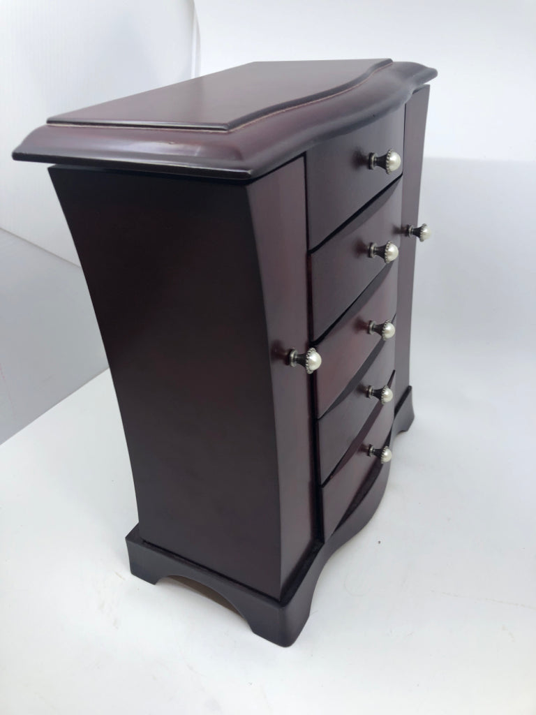 CHERRY WOOD 5 DRAWER JEWLERY BOX.