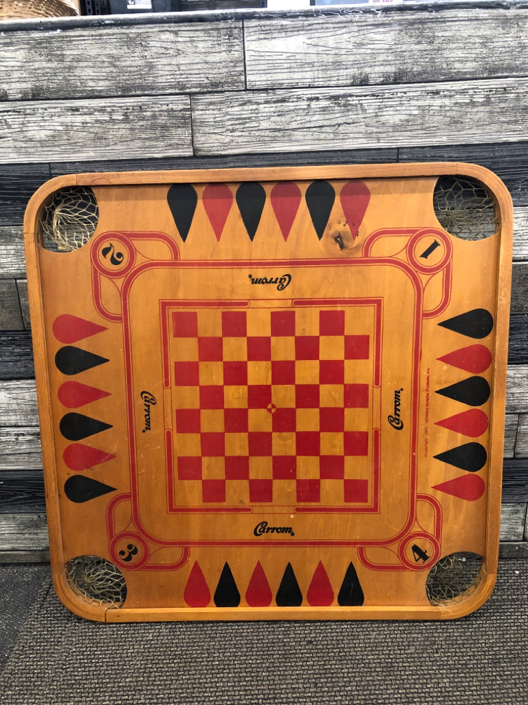 VTG GAME BOARD CARROM REVERSIBLE.