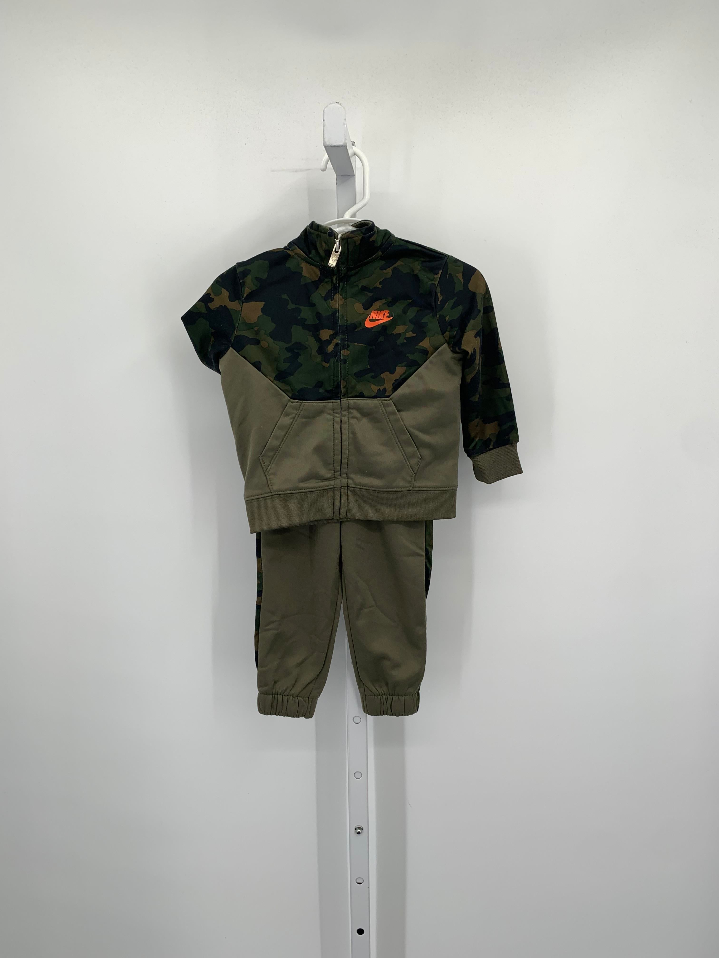 CAMO SWEAT JACKET AND PANTS