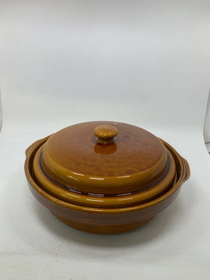 VTG CASSEROLE COVERED DISH.