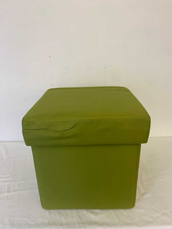 GREEN FOLDABLE FOOT CUBE OTTOMAN W/ TRAY.