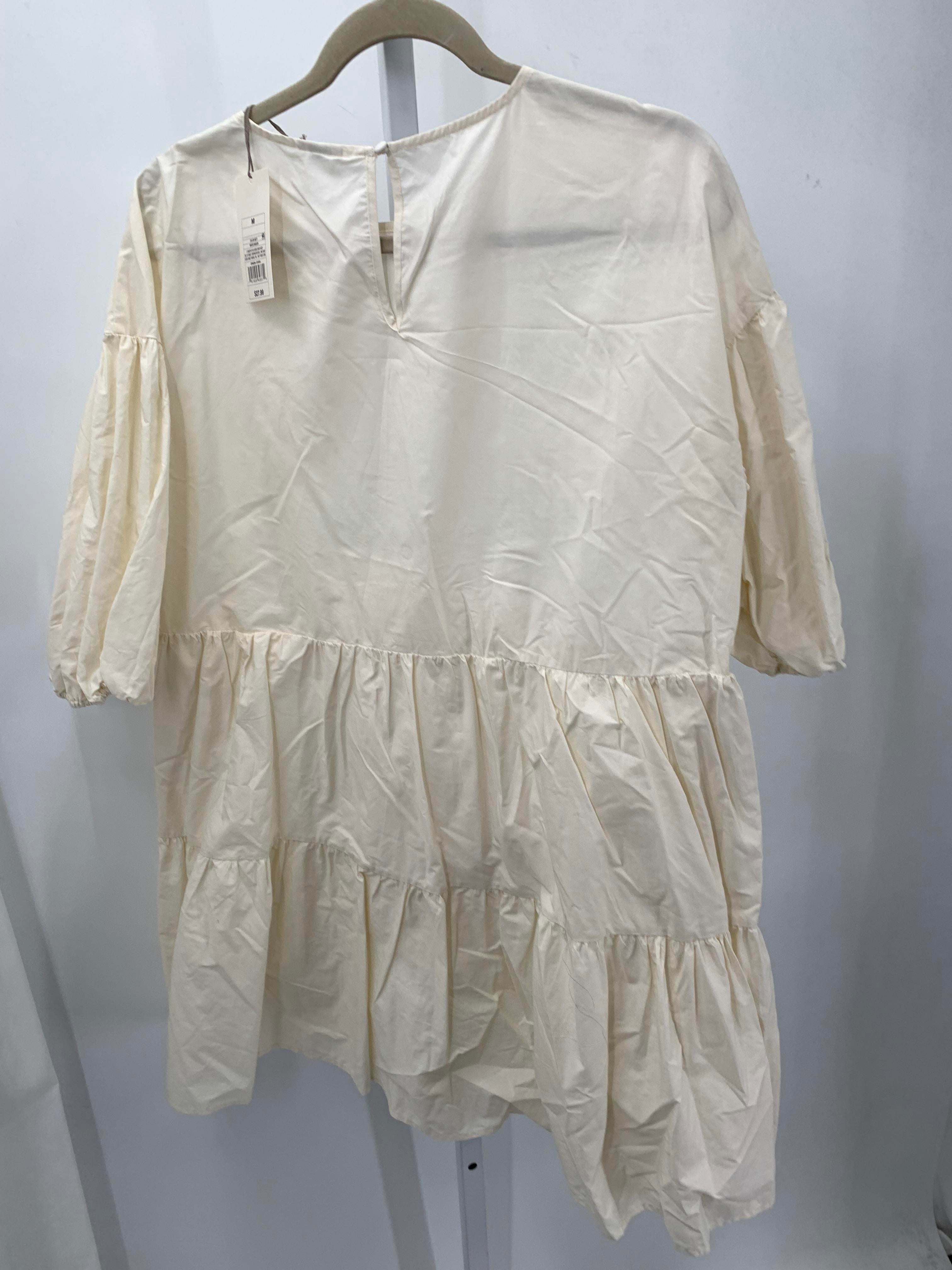 A New Day Size Medium Misses Short Sleeve Dress