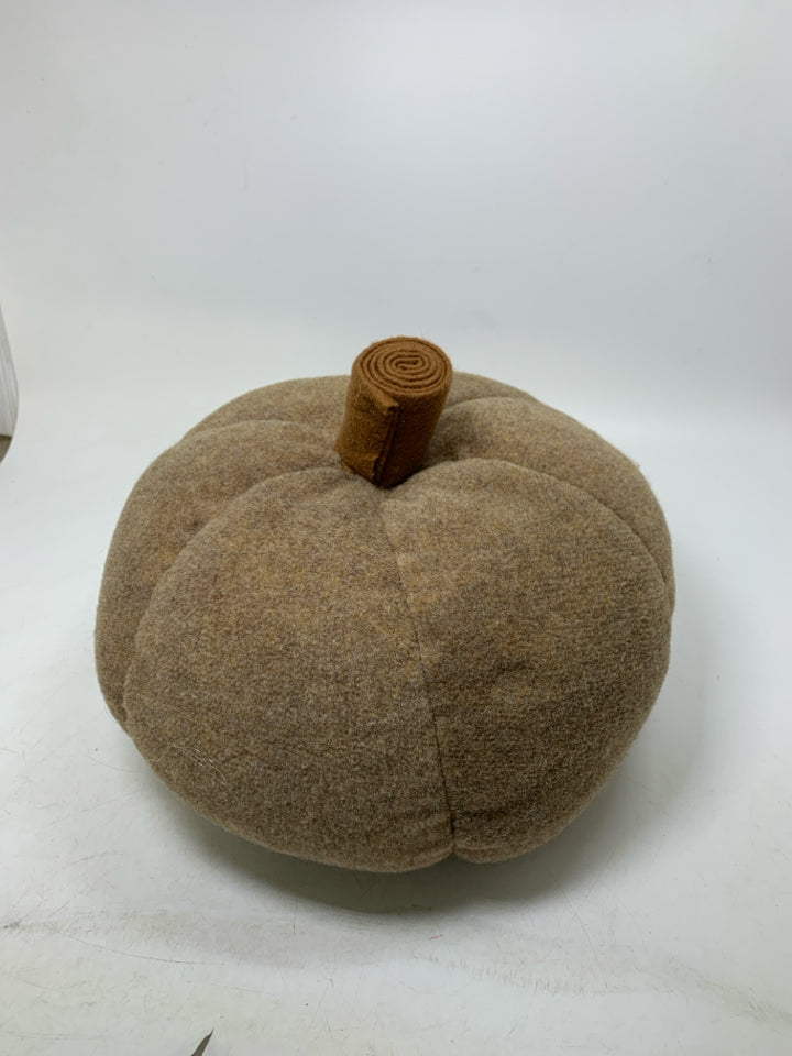 BROWN FELT PUMPKIN.