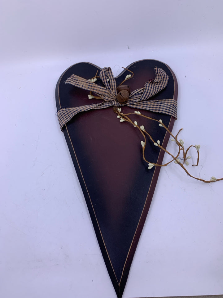 LARGE HEART WITH BELLS & RIBBON.
