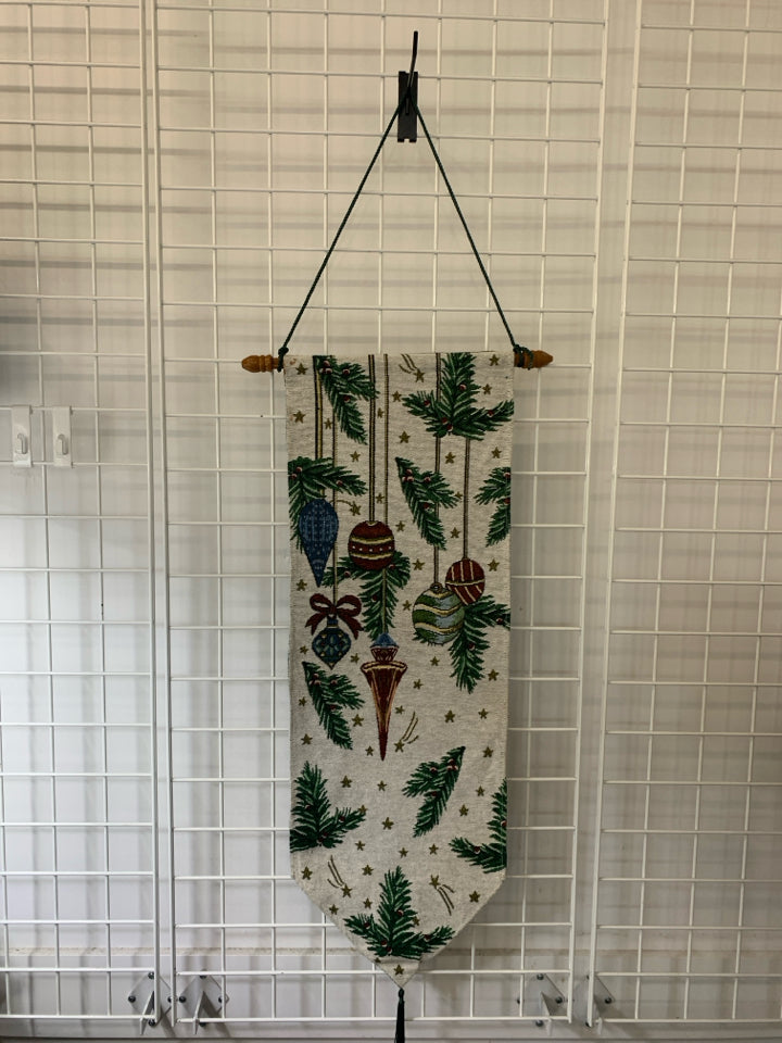 ORNAMENT TAPESTRY WALL HANGING W TASSEL.