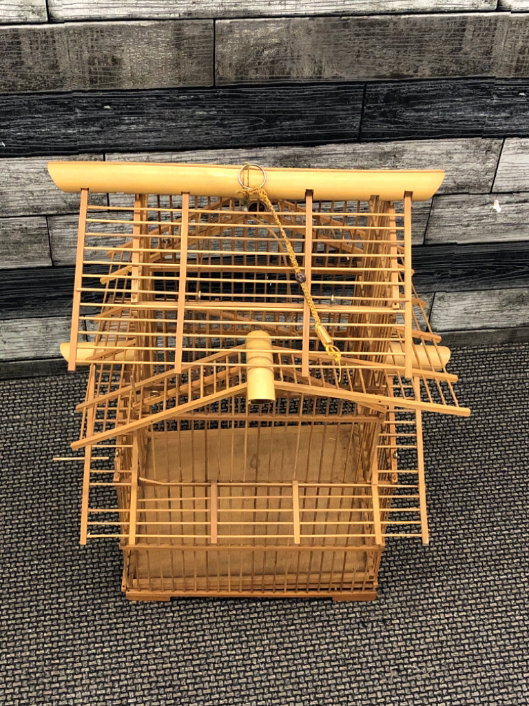 BAMBOO BLONDE DECORATIVE BIRDCAGE.