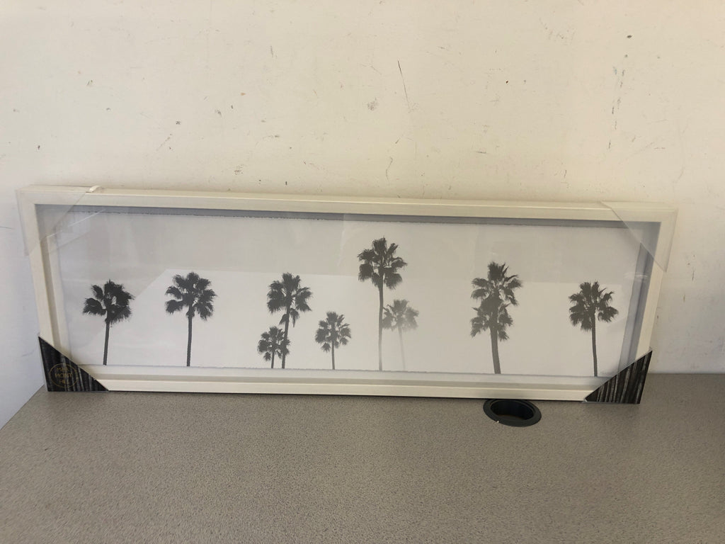 PALM TREES IN WHITE FRAME WALL ART.