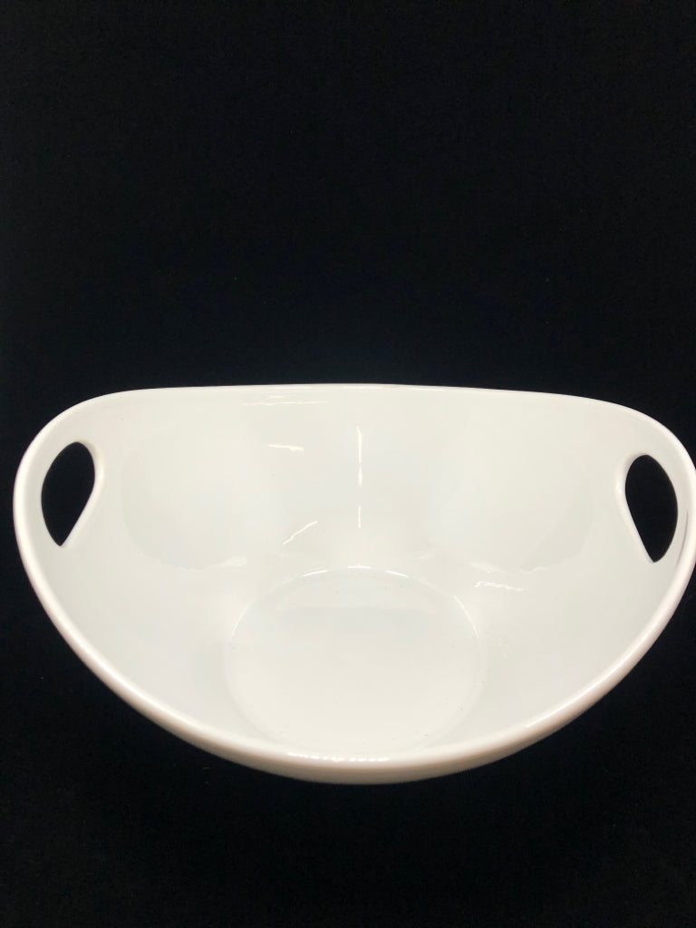 LG WHITE GLASS SERVING BOWL W/HANDLES.