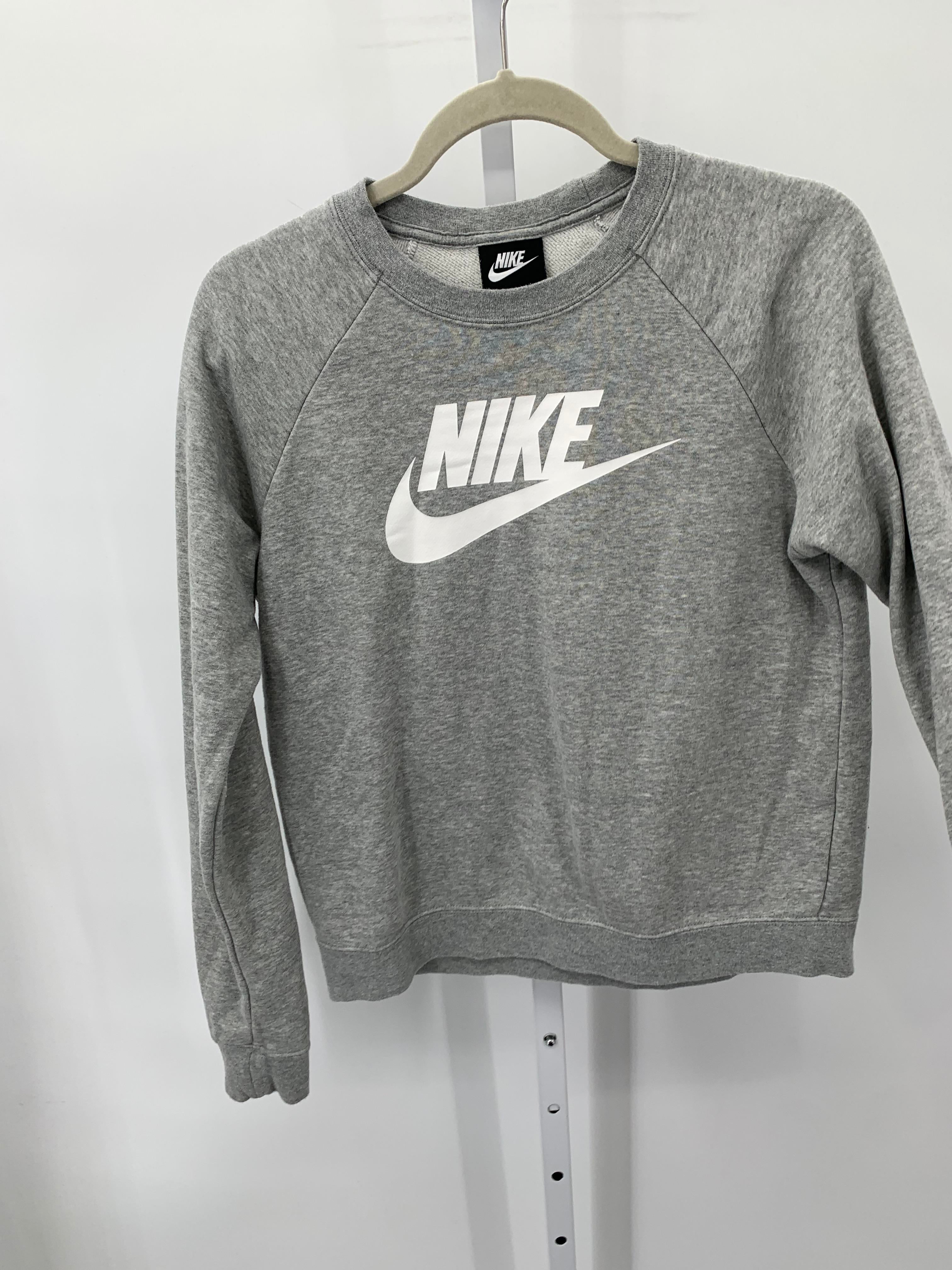Nike Size Small Misses Long Sleeve Shirt