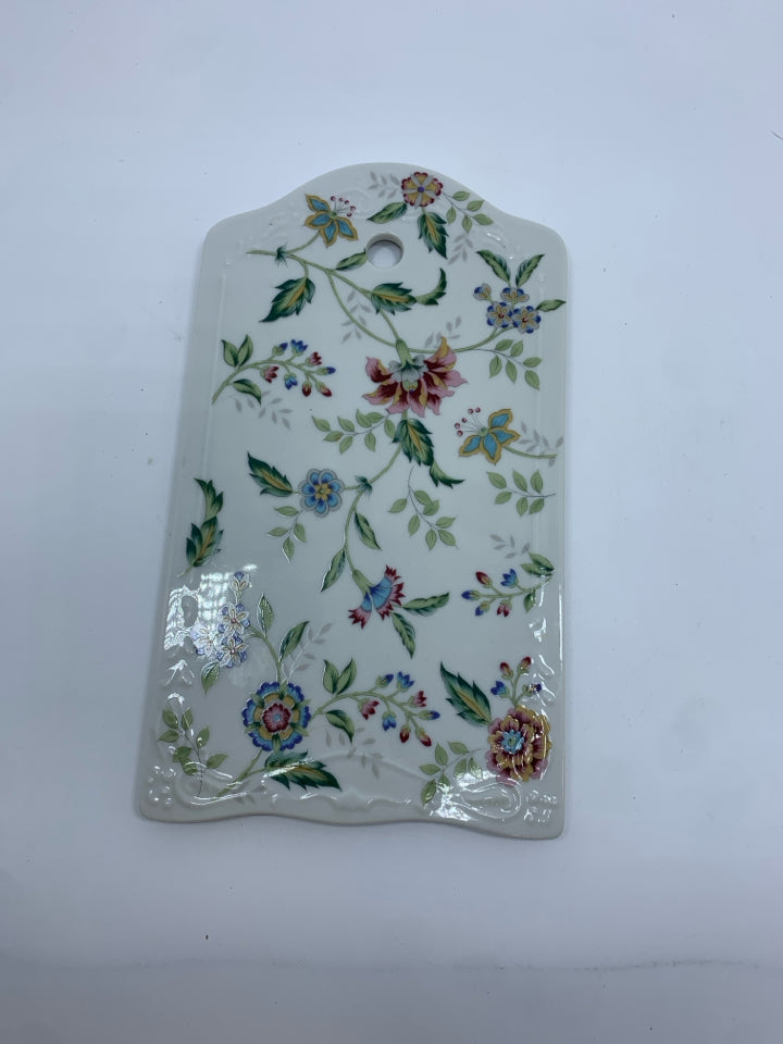 VTG "BUCKINGHAM" FLORAL CHEESEBOARD.