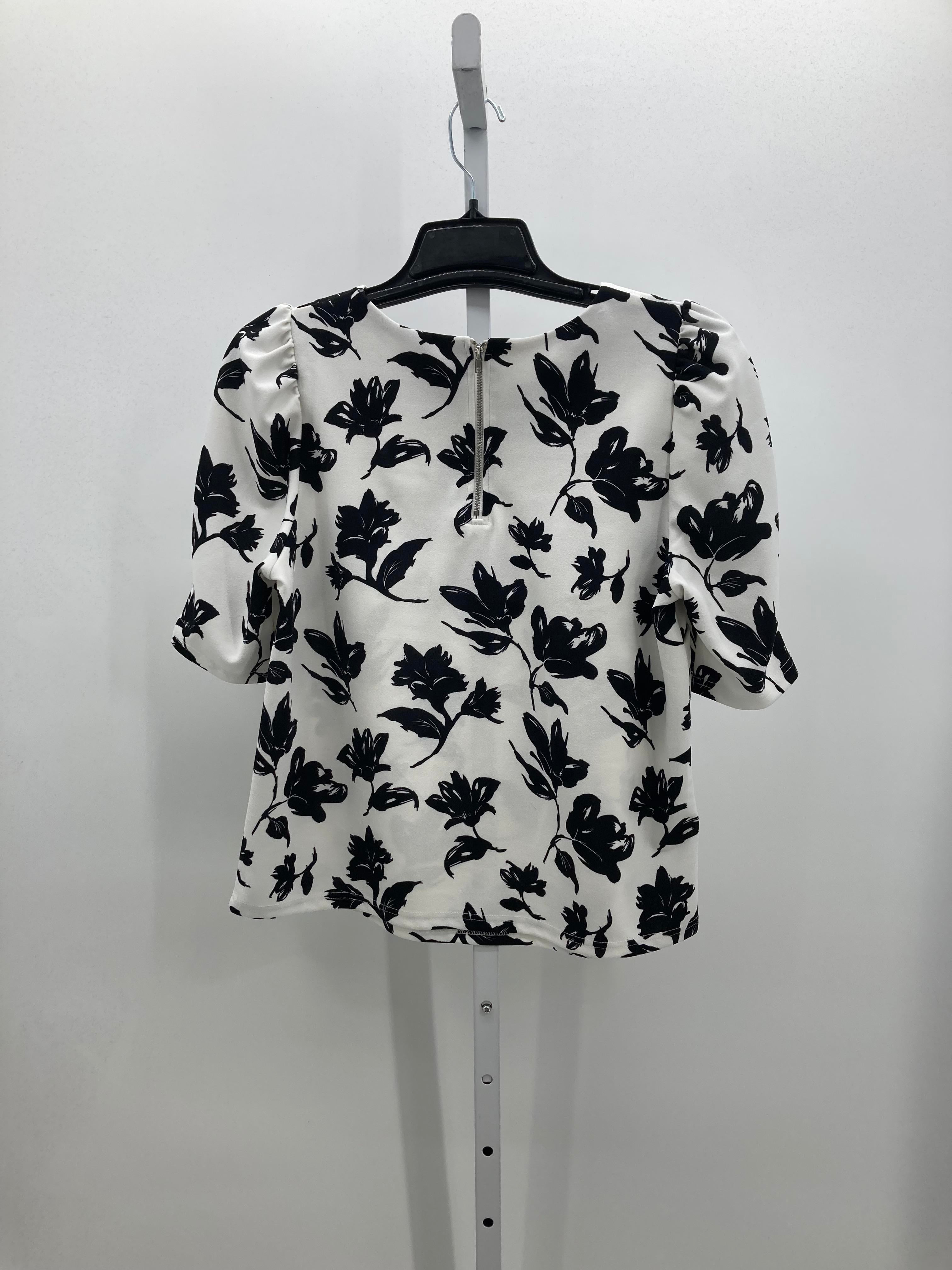 Mello Day Size Medium Misses Short Sleeve Shirt