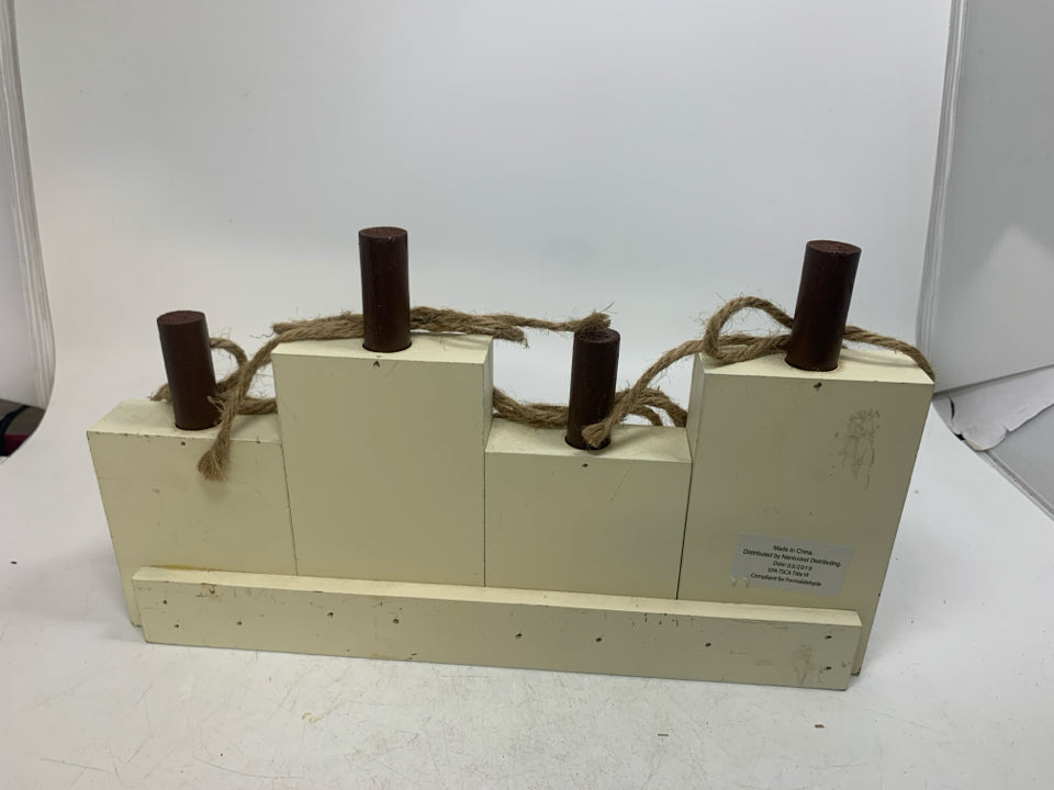 BLOCK FALL CREAM COLORED SIGN W/ GREEN METAL.