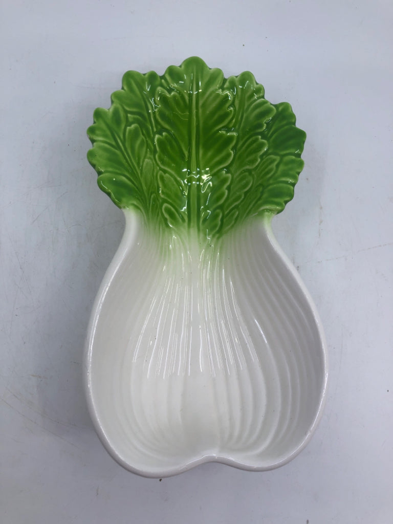 CERAMIC CELERY SHAPED BOWL.