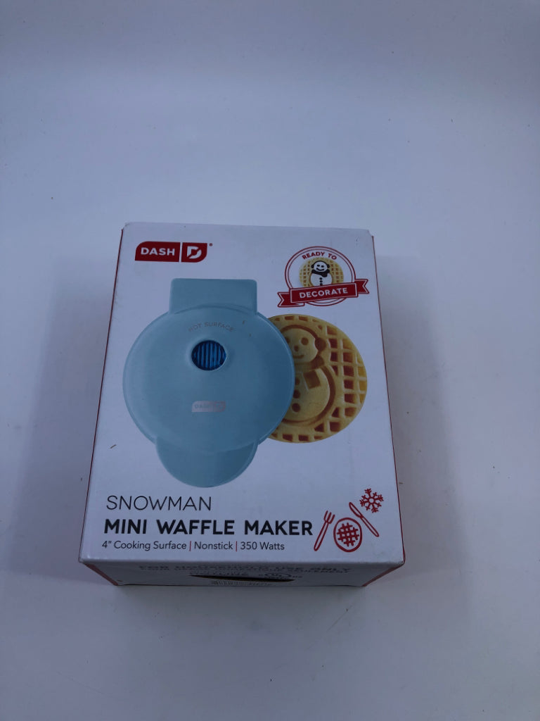 NIB SNOWMAN MINI WAFFLE MAKER.
