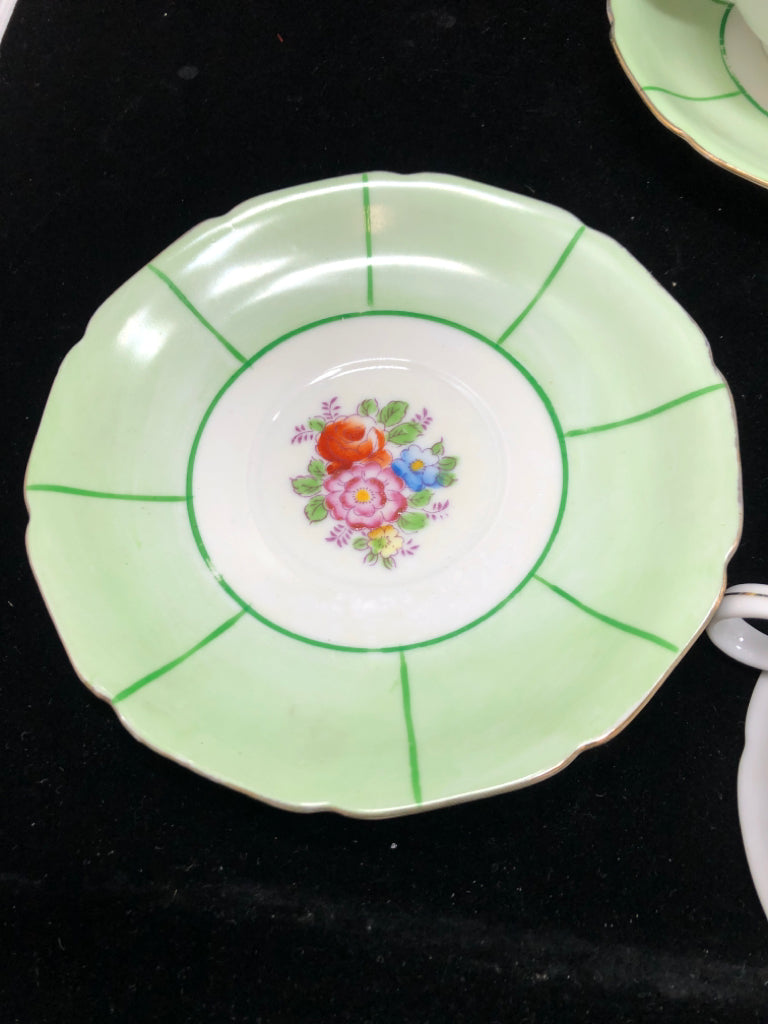 8PC FLORAL BOUILLON BOWL & SAUCER SET SRV FOR 4.