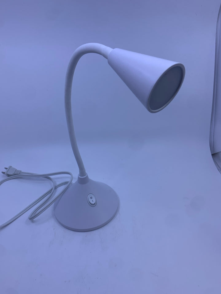 WHITE ADJUSTABLE LED DESK LAMP.