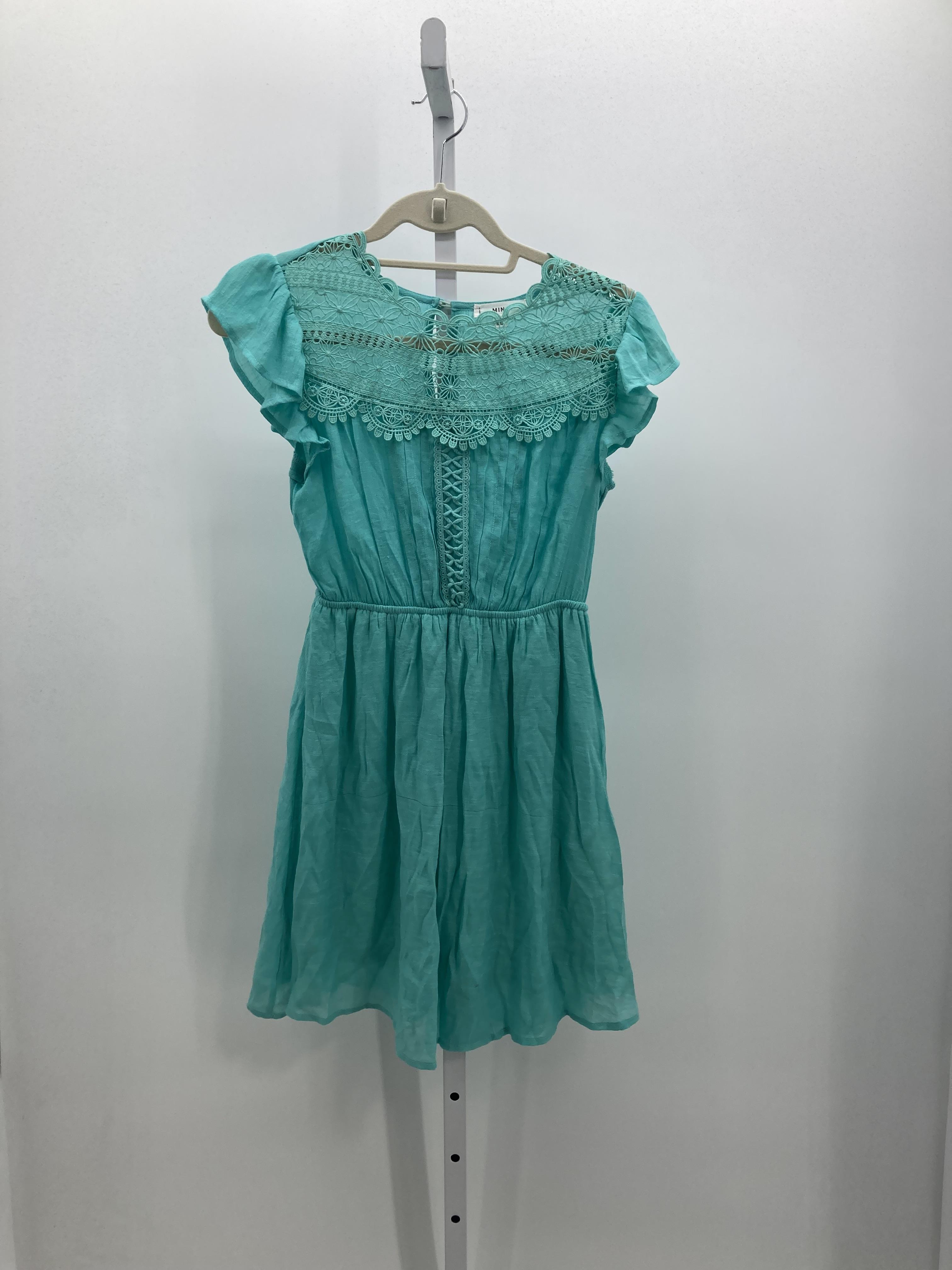 Mine Size Small Juniors Short Sleeve Dress