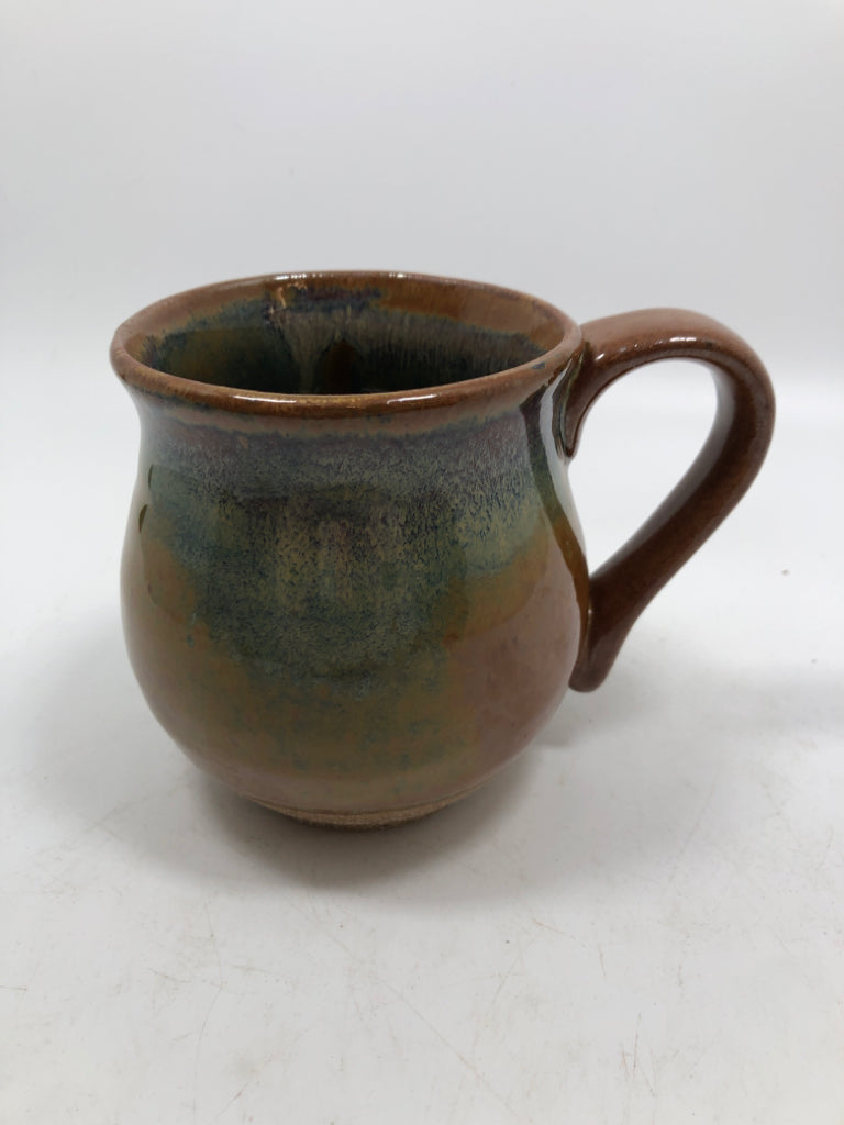 COLORFUL DIPPED STONEWARE MUG.