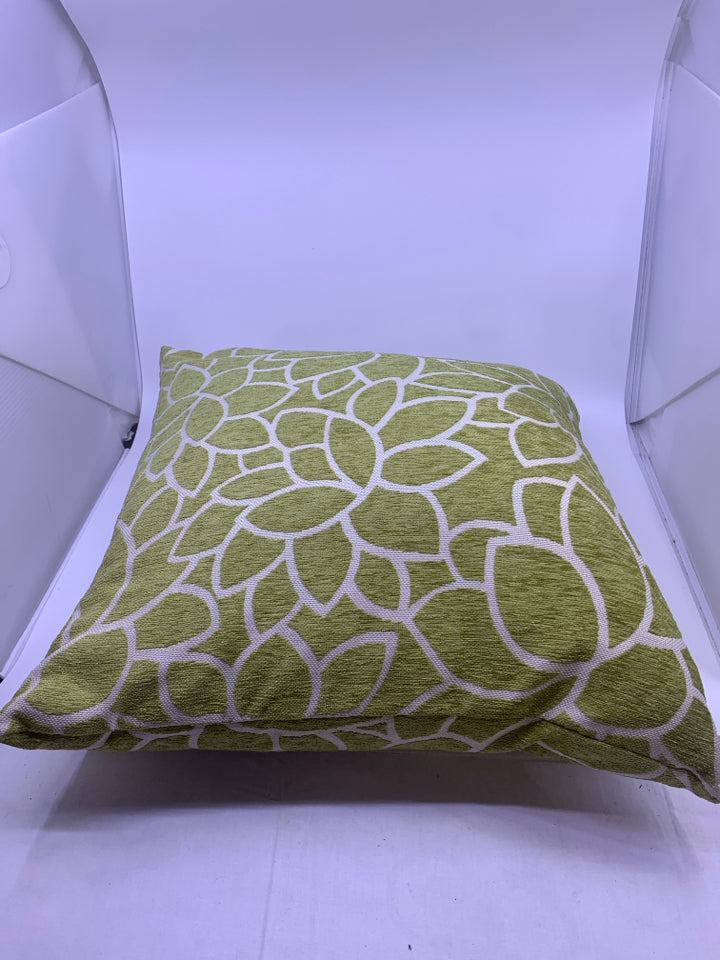GREEN AND FLORAL PATTERN SQUARE PILLOW.
