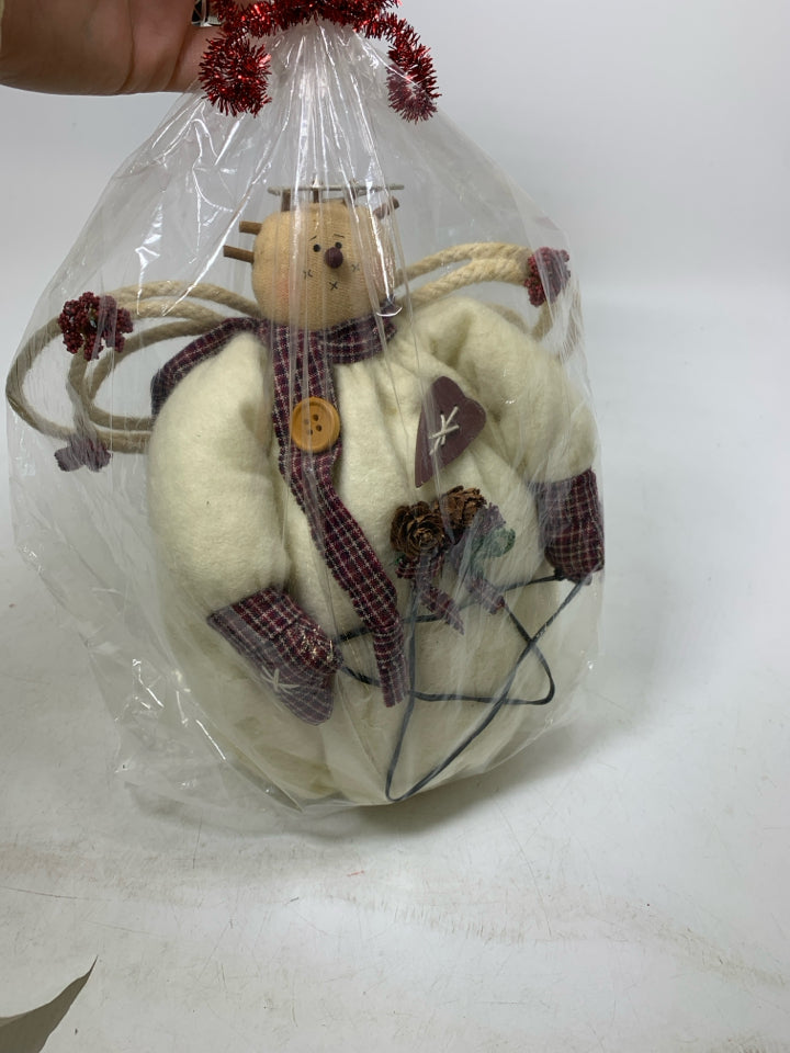 NIP PLUSH PRIMITIVE SNOWMAN ANGEL.