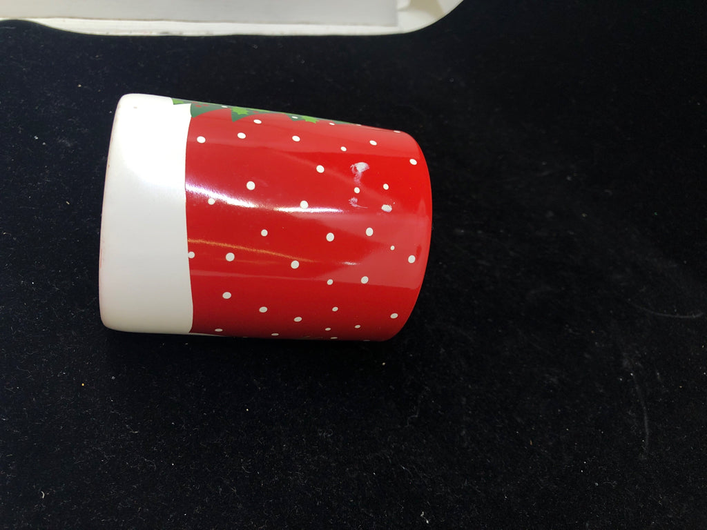 RED W/ SNOWMAN COFFEE MUG.
