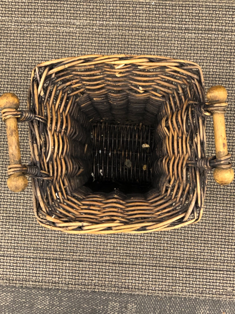 DARK WOVEN UMBRELLA HOLDER BASKET-W 2 HANDLES.