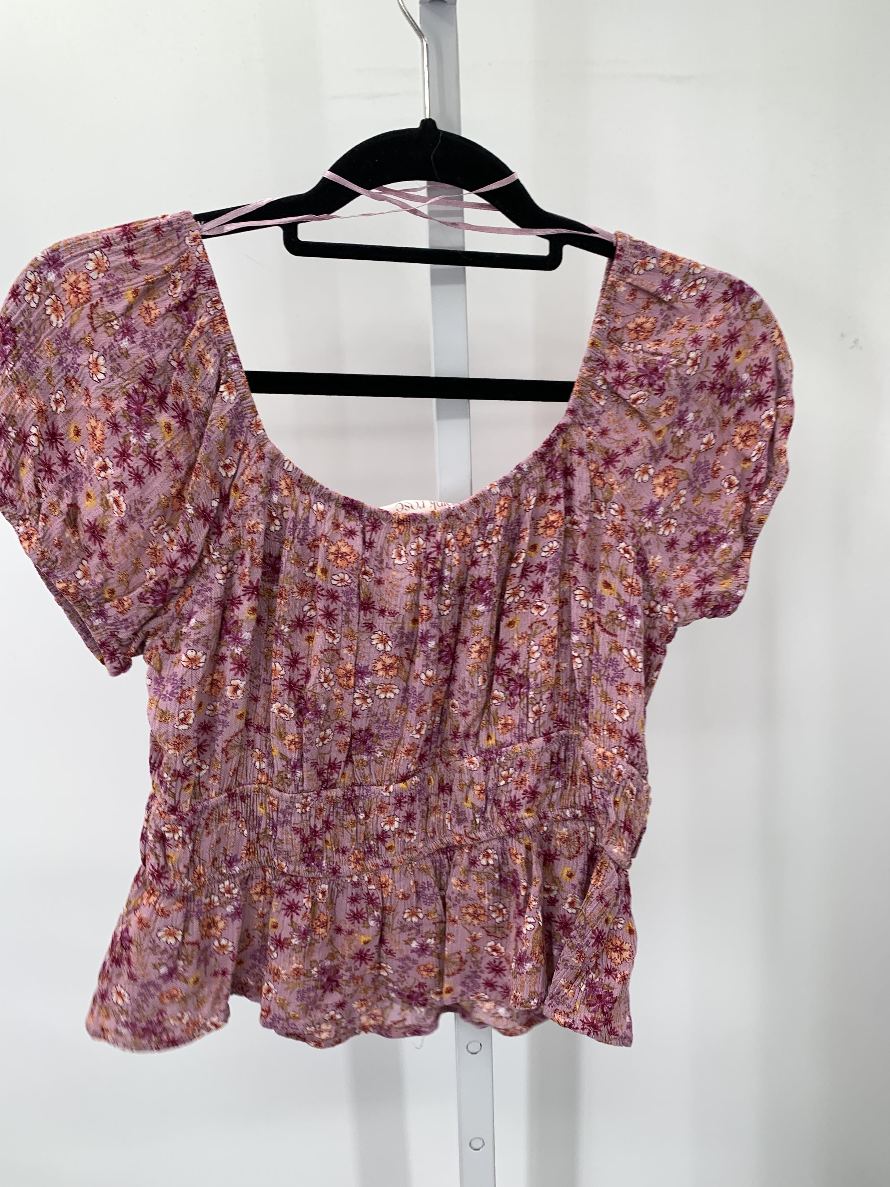 Pink Rose Size Medium Juniors Short Sleeve Shirt