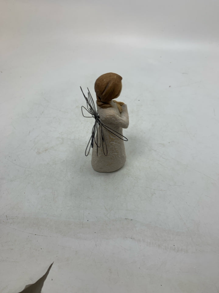 EMBOSSED REMEMBRANCE ANGEL FIGURINE.