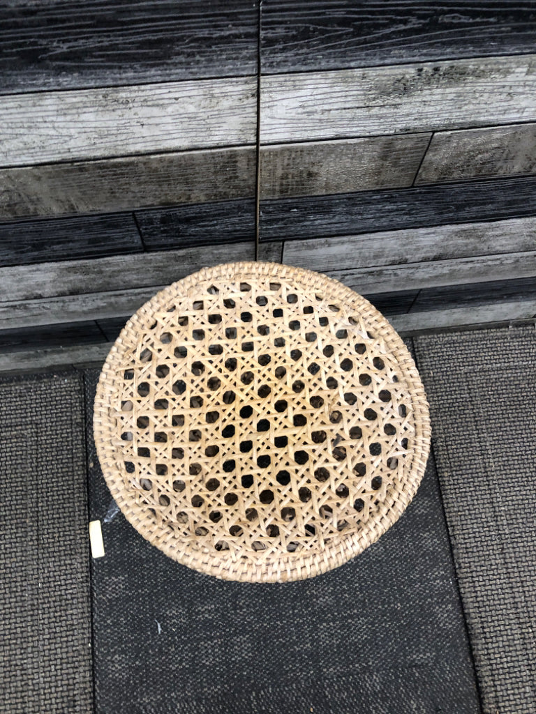 WICKER TWIST LIGHT WEIGHT PLANT STAND.