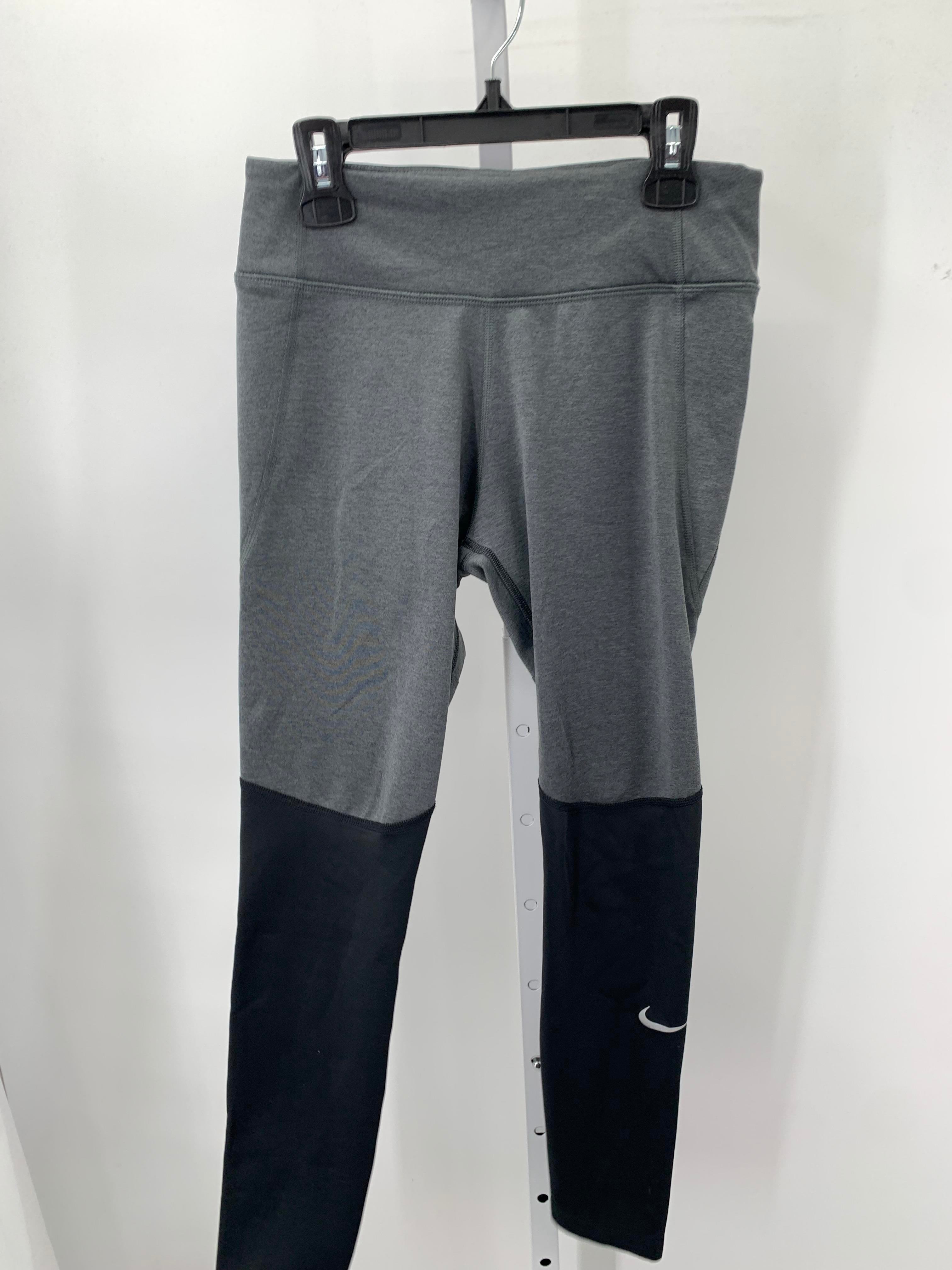 Nike Size Small Misses Leggings