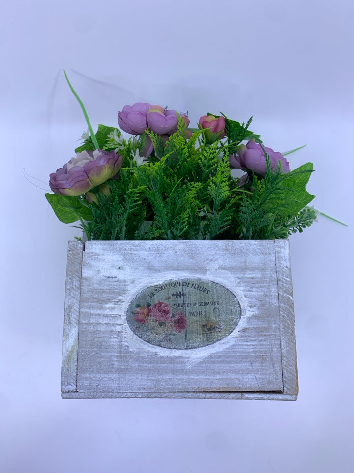 FAUX PURPLE FLOWERS IN WHITE WOOD BOX W HANDLE.