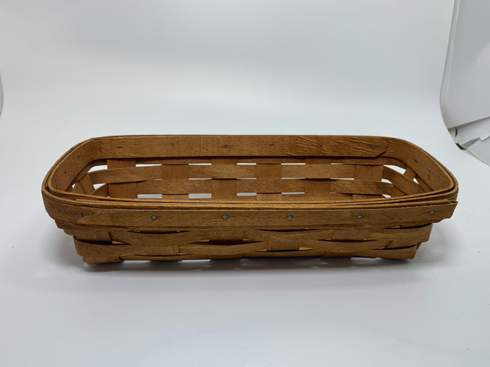 VTG CLASSIC STAIN CRACKER BASKET 1991.