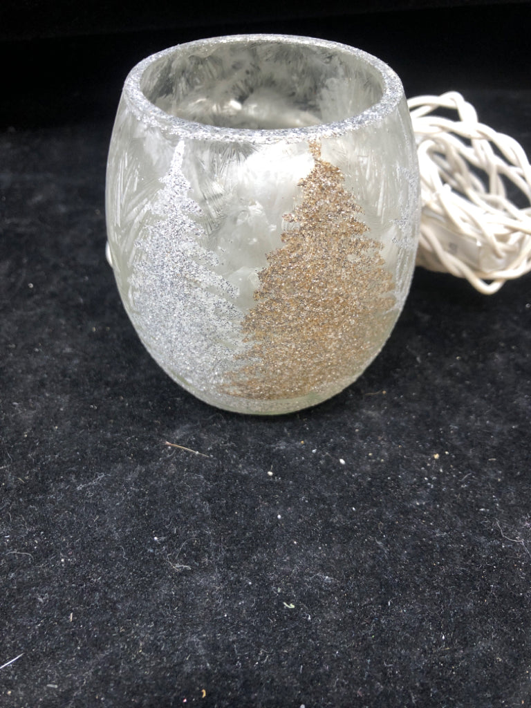 SMALL GLITTER TREE LIGHT UP DECOR.