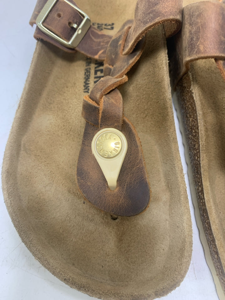 Birkenstock L Shoe Size 6 Sandals