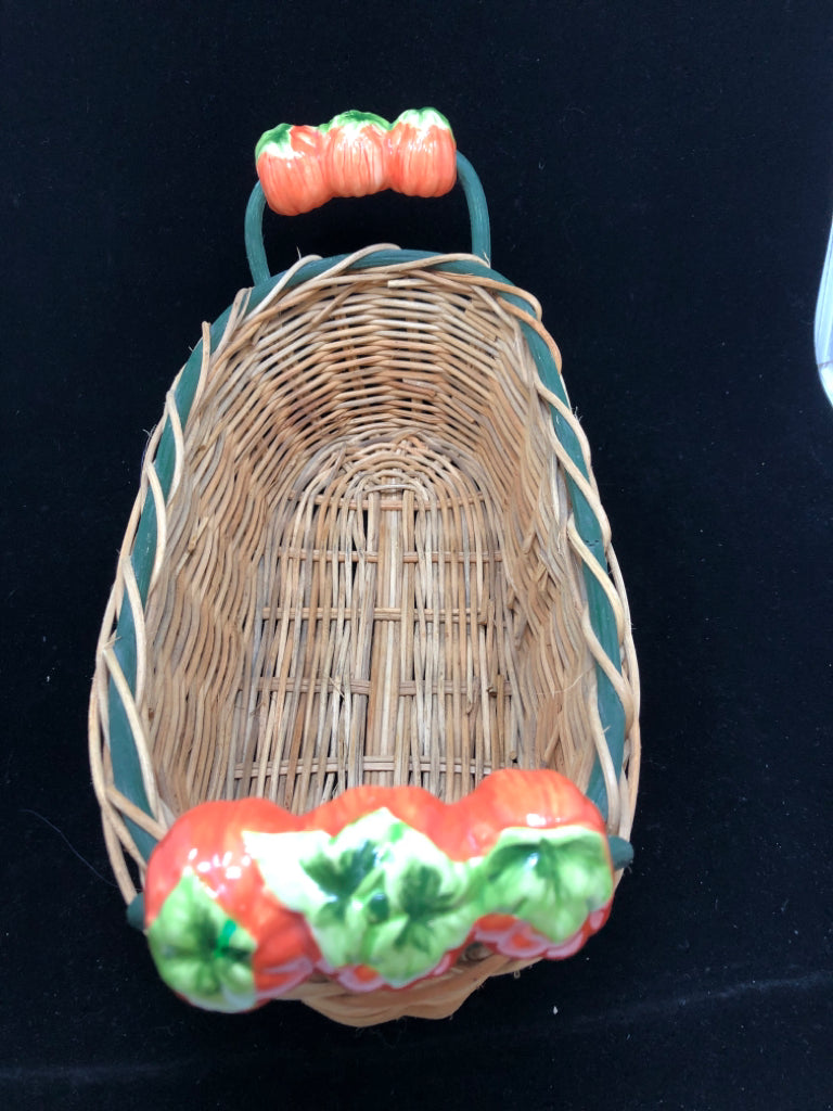 PUMPKIN HANDLED WICKER BASKET.