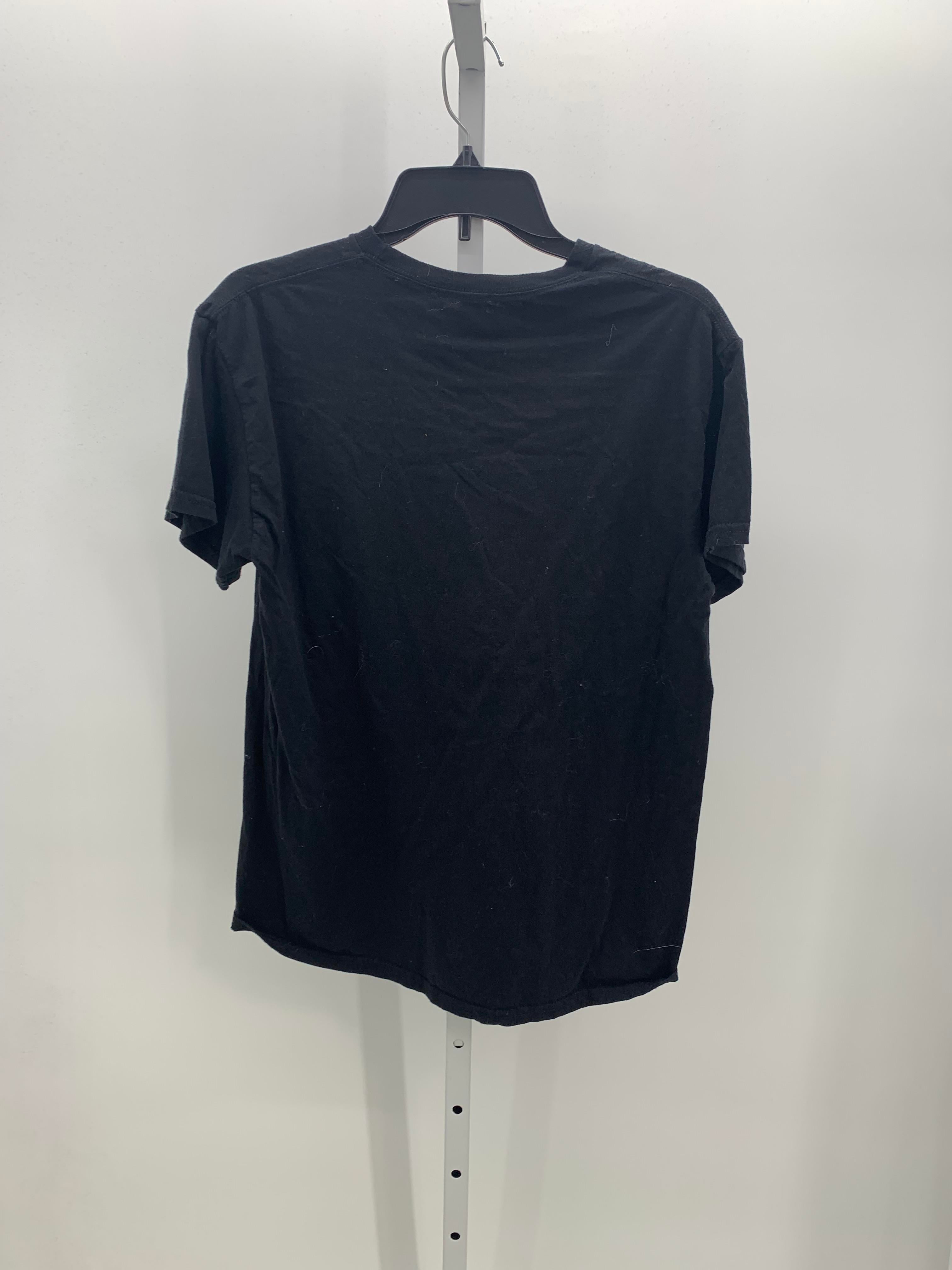Size Medium Juniors Short Sleeve Shirt