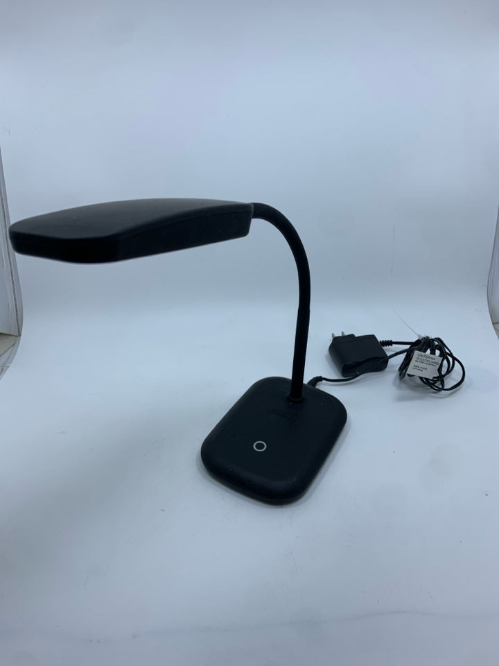 BLACK SUNBEAM TABLE LAMP.