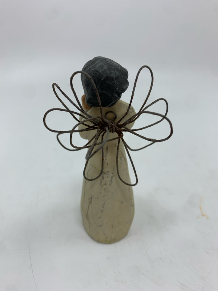 WILLOW TREE ANGEL OF THE HEART.
